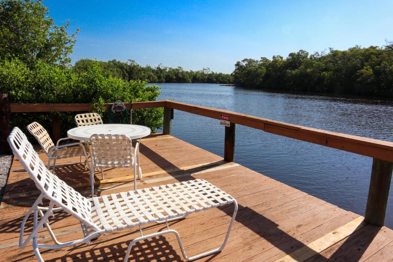 River Wilderness Waterfront Cabins Everglades City Exterior photo