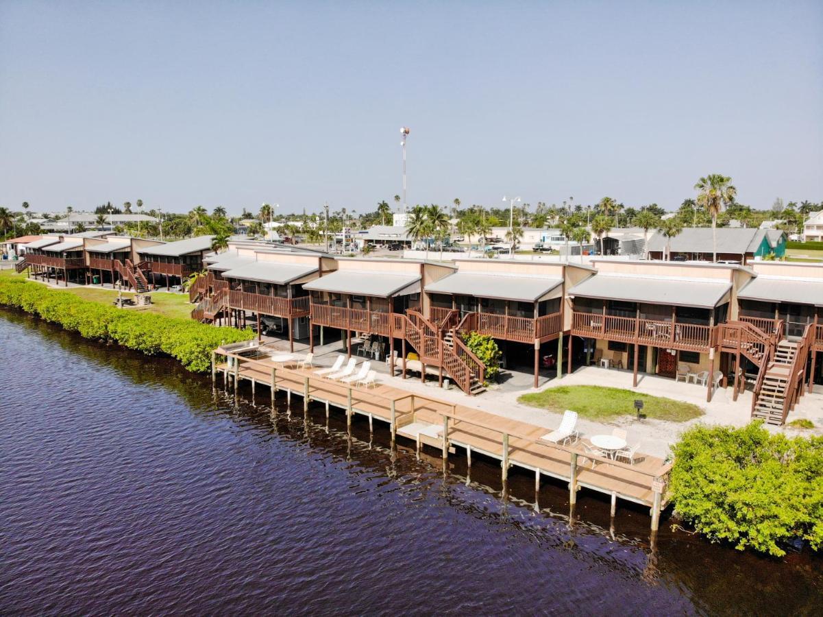 River Wilderness Waterfront Cabins Everglades City Exterior photo