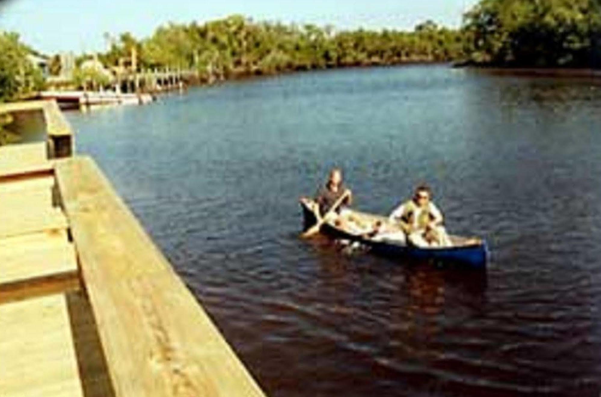 River Wilderness Waterfront Cabins Everglades City Exterior photo