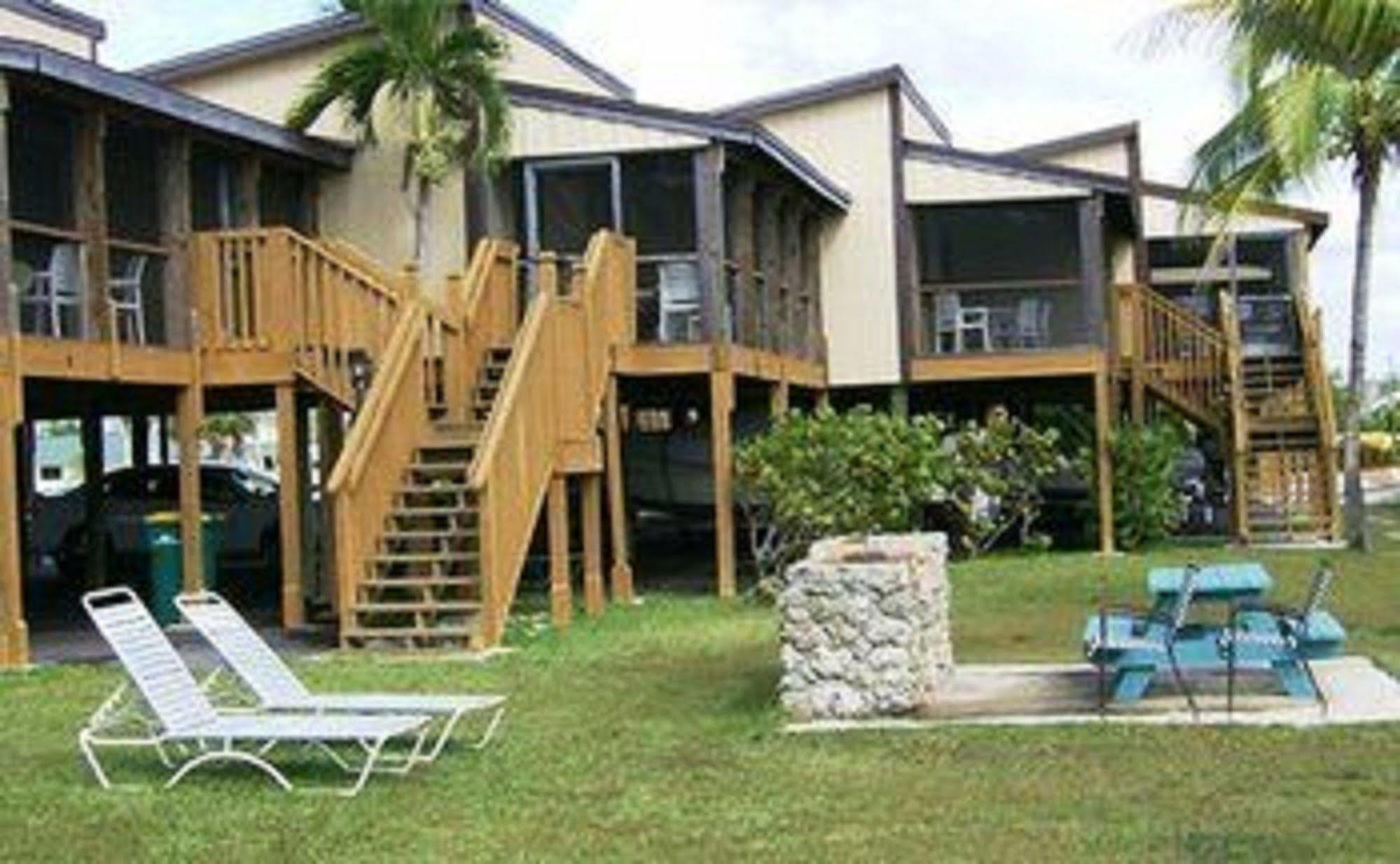 River Wilderness Waterfront Cabins Everglades City Exterior photo