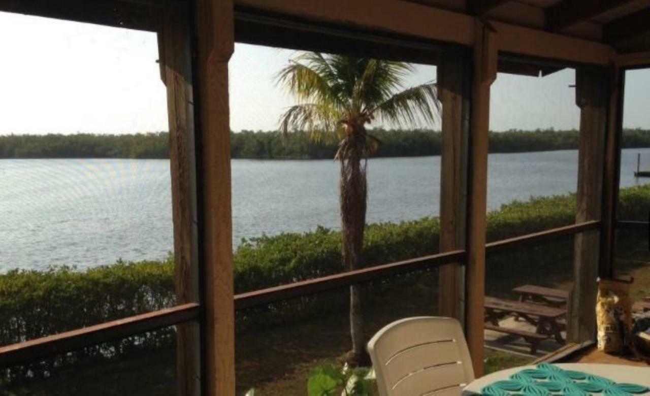 River Wilderness Waterfront Cabins Everglades City Exterior photo