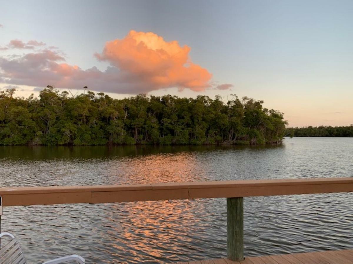 River Wilderness Waterfront Cabins Everglades City Exterior photo