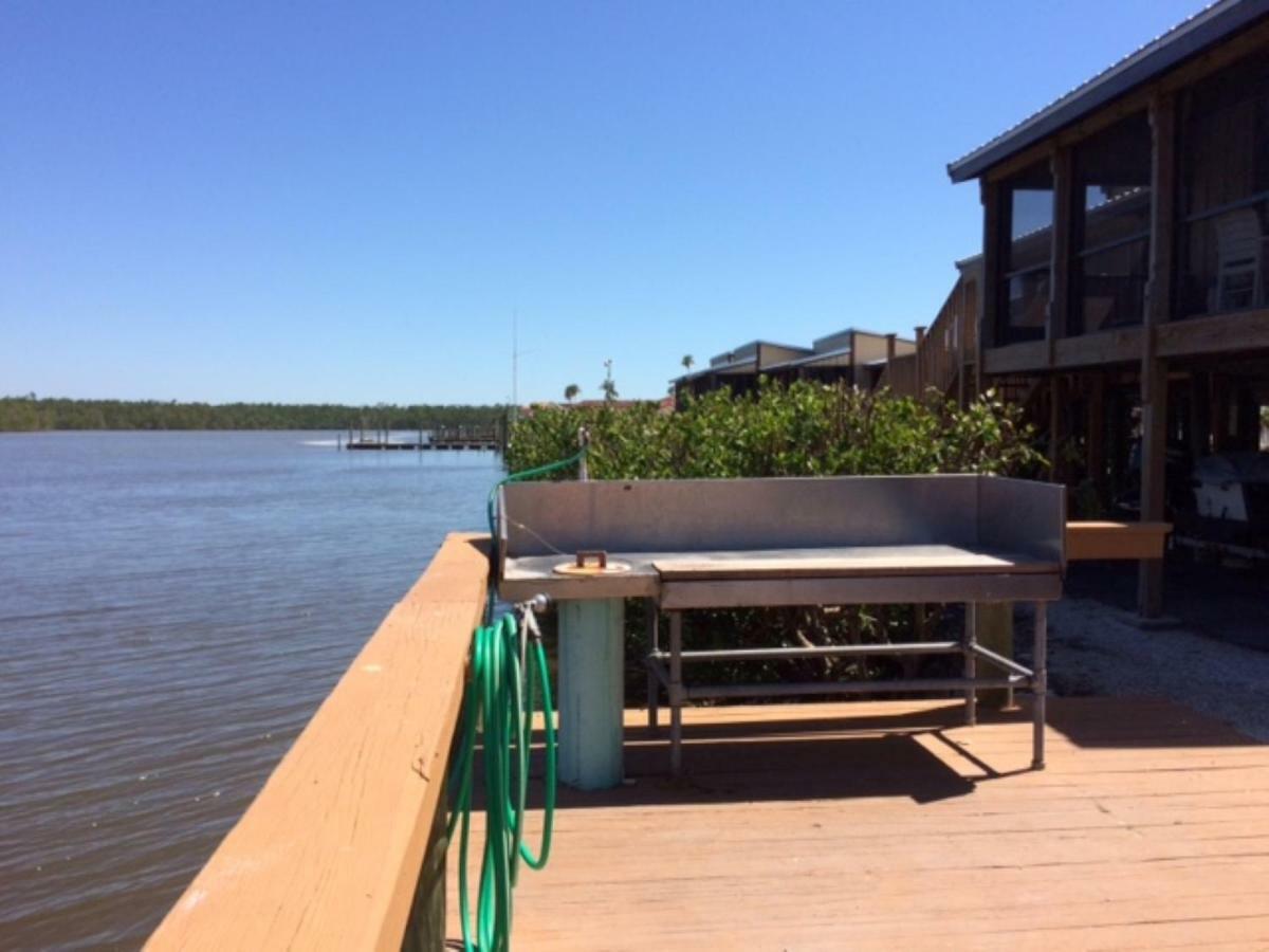 River Wilderness Waterfront Cabins Everglades City Exterior photo