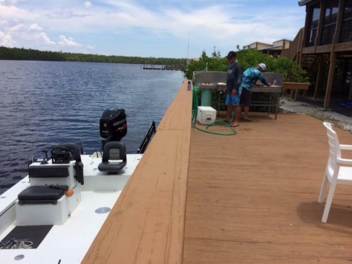 River Wilderness Waterfront Cabins Everglades City Exterior photo